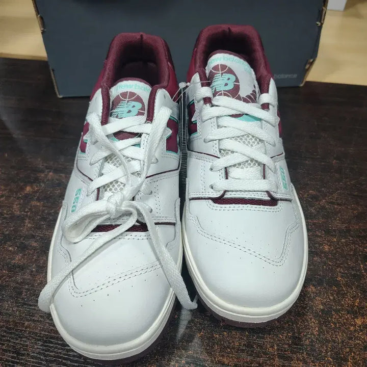 [BUNJANG] New Balance 550 Sneakers / 270 새상품 뉴발른스 550