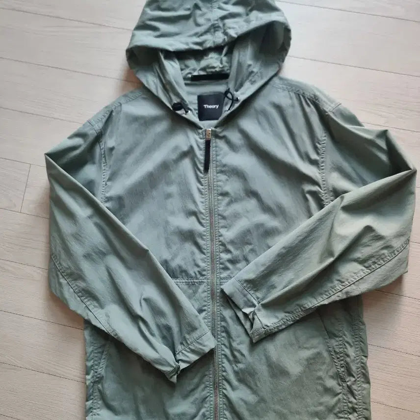 [BUNJANG] Theory Hooded Windbreaker Jacket / 띠어리바람막이