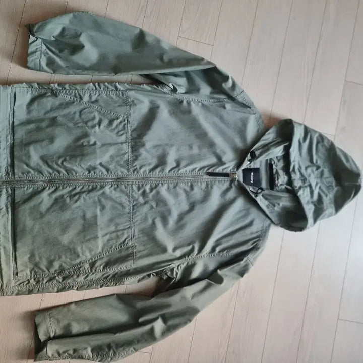 [BUNJANG] Theory Hooded Windbreaker Jacket / 띠어리바람막이
