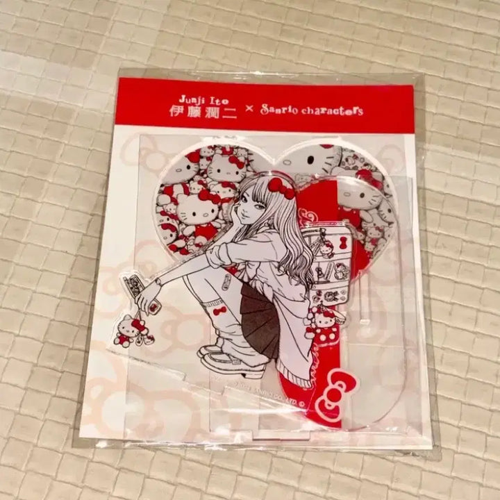 [BUNJANG] Junji Ito x Sanrio Hello Kitty Tomie Collaboration Acrylic Stand / 정품 이토 준지 토미에 산리오 헬로 키티 콜라보 아크릴 스탠드