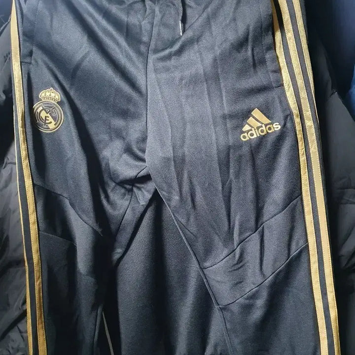 [BUNJANG] Adidas Real Madrid Training Pants Black/Gold S / 아디다스 레알마드리드 트레이닝 바지 블랙/골드s