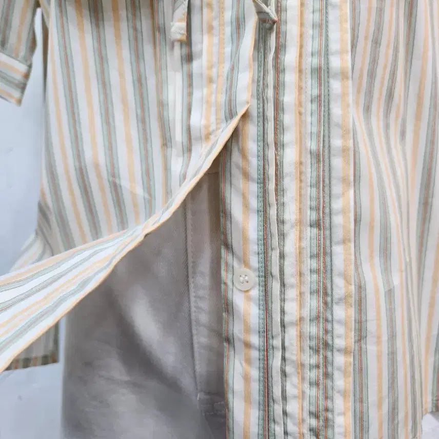 [BUNJANG] Stripe Frill Collar Blouse / 스트라이프 프릴 칼라 블라우스