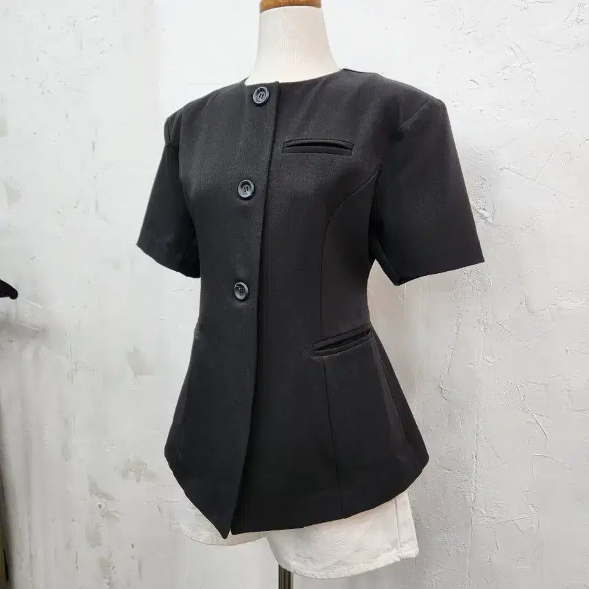 [BUNJANG] Round Neck Short Sleeve Black Jacket / 라운드넥 반팔 블랙 자켓