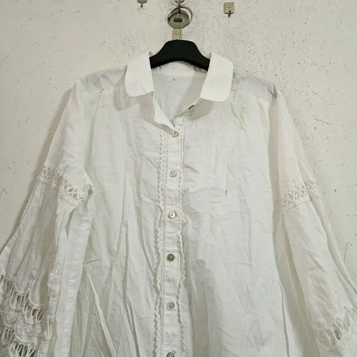 [BUNJANG] Lace Sleeve White Blouse / 레이스 소매 화이트 블라우스