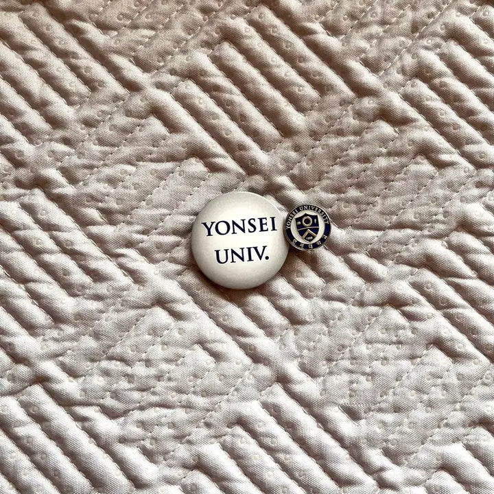 [BUNJANG] Yonsei University Logo &amp; Alumni Emblem Badges / 연세대학교 Yonsei Univ. 뱃지