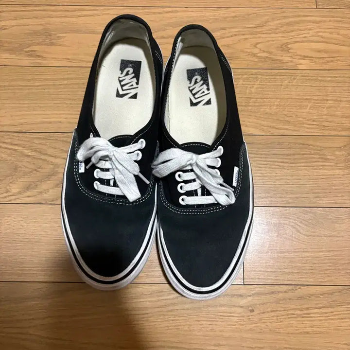 [BUNJANG] Vans Premium Authentic Reissue Sneakers (Size 290) / 290 반스 프리미엄 어센틱 리이슈 44