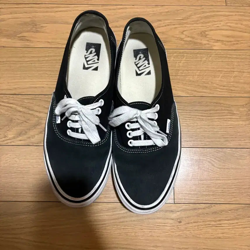 [BUNJANG] Vans Premium Authentic Reissue Sneakers (Size 290) / 290 반스 프리미엄 어센틱 리이슈 44
