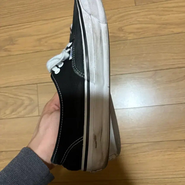 [BUNJANG] Vans Premium Authentic Reissue Sneakers (Size 290) / 290 반스 프리미엄 어센틱 리이슈 44