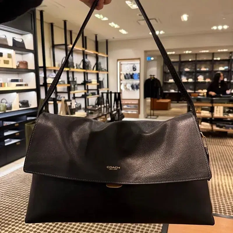 [BUNJANG] Coach Chelsea Shoulder Bag (30/36 Size) in Black/Brown / [~6/30 8만원할인] 코치 첼시 숄더백 /30사이즈