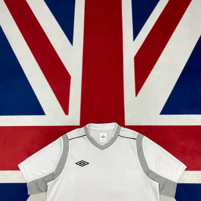 [BUNJANG] Umbro Functional Half-Sleeve T-Shirt Size 95 / 엄브로 기능성 반팔티 95