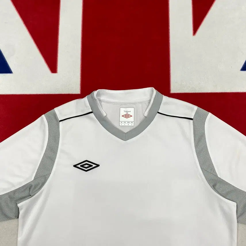[BUNJANG] Umbro Functional Half-Sleeve T-Shirt Size 95 / 엄브로 기능성 반팔티 95