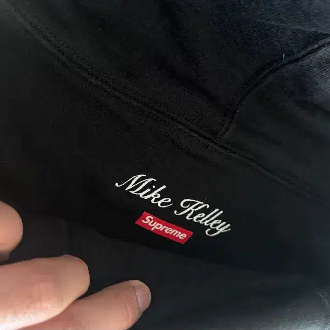 [BUNJANG] Supreme Mike Kelley Franklin Hoodie Black / 슈프림 마이크 켈리 프랭클린 후드티 블랙
