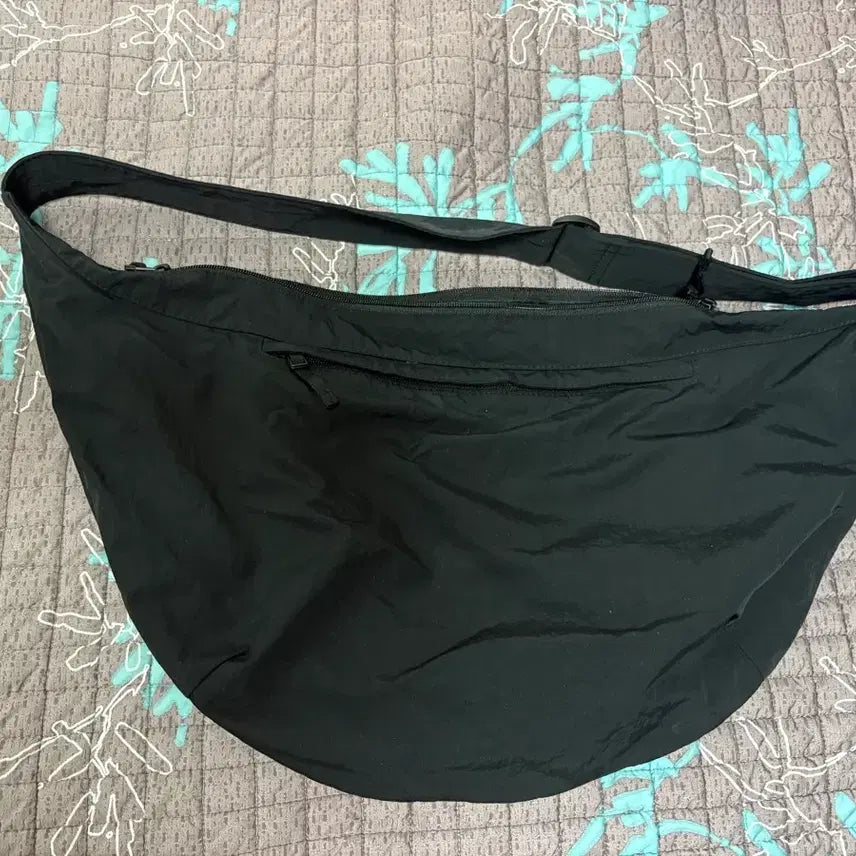 [BUNJANG] Uniqlo Shoulder Bag / 유니클로 숄더백