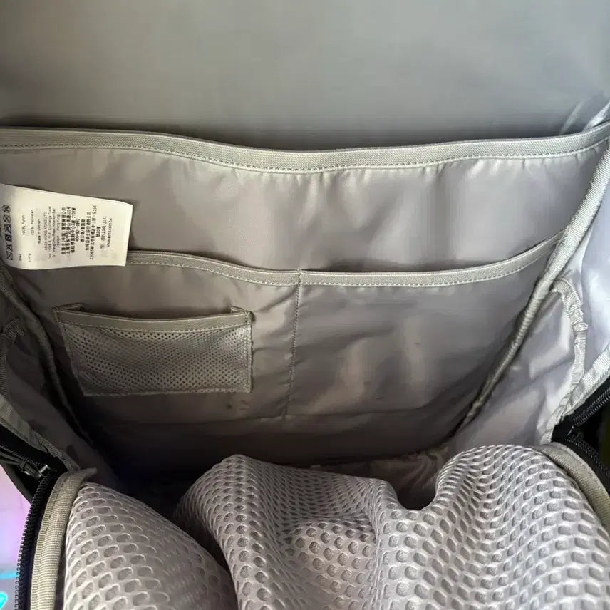 [BUNJANG] Asics Performance Life Backpack Black / 아식스 퍼포먼스 라이프 블랙 백팩