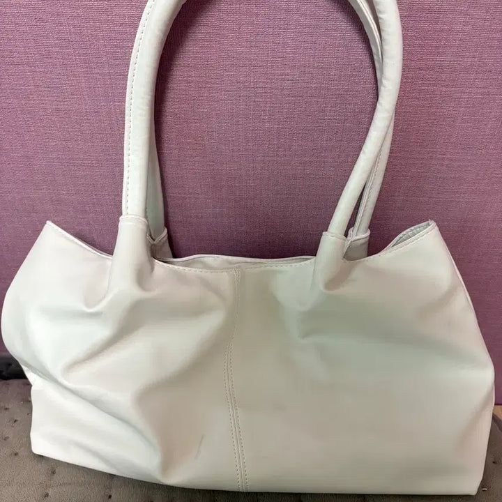 [BUNJANG] Daily Leather Shoulder Bag with iPad Storage / 데일리 가죽 숄더백 아이패드 수납 가방