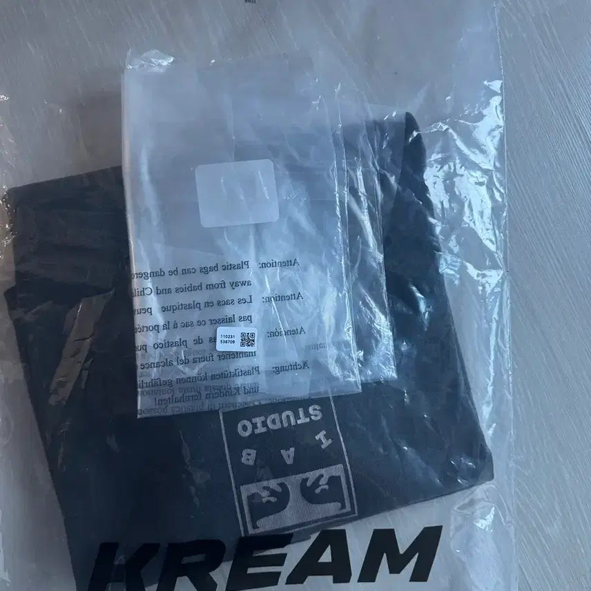 [BUNJANG] IAB Studio x Obey T-Shirt / 아이앱x오베이 반팔