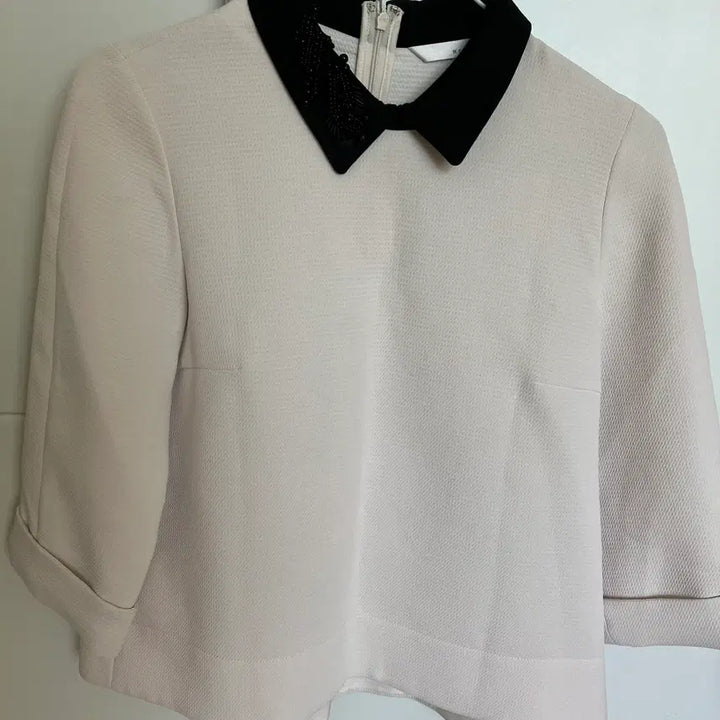 [BUNJANG] Lenivon Blouse / 레니본 블라우스