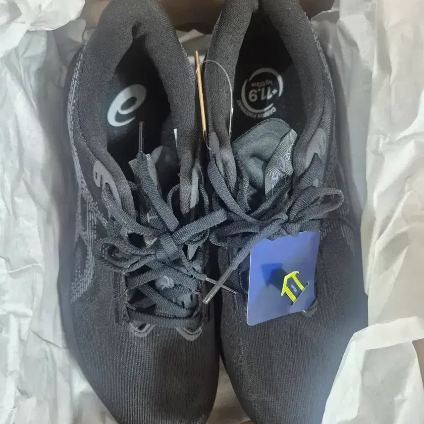 [BUNJANG] Asics NovaBlast 5 Black Running Shoes 255mm / 아식스 노바블라스트 5 블랙 색상 255