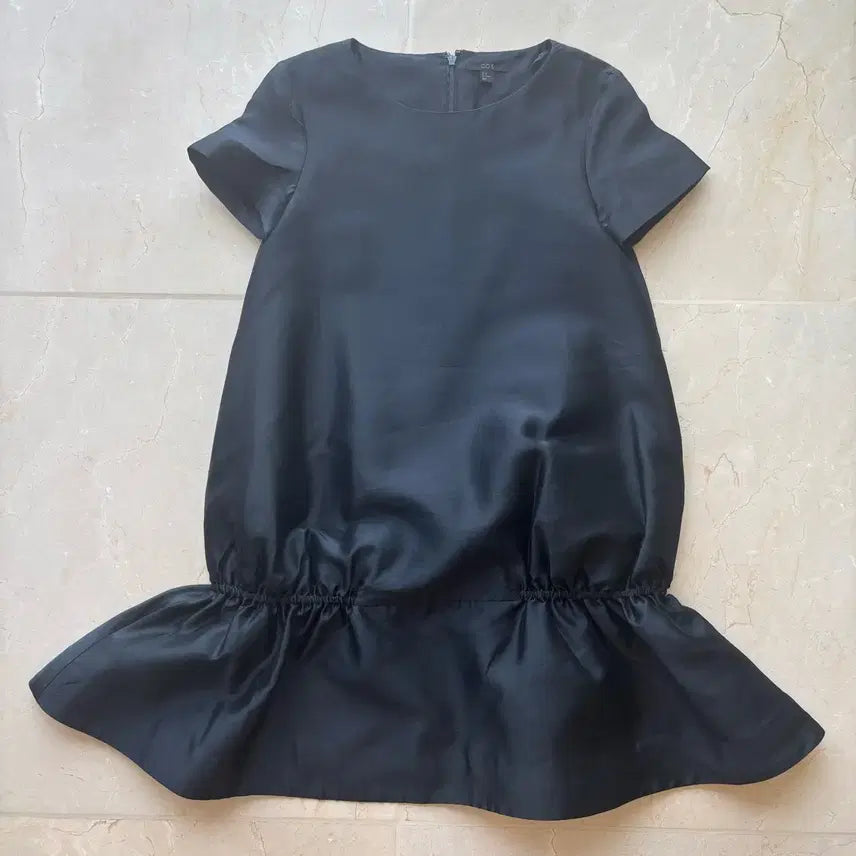 [BUNJANG] COS Black Volume Dress Size 4 / COS 코스 블랙 볼륨 원피스 4사이즈