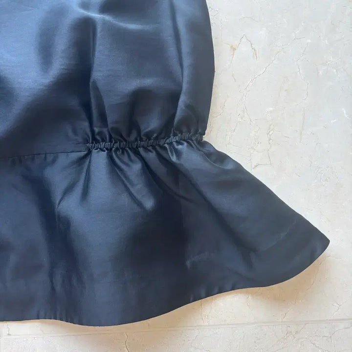 [BUNJANG] COS Black Volume Dress Size 4 / COS 코스 블랙 볼륨 원피스 4사이즈