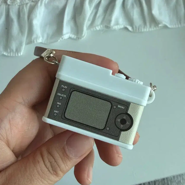 [BUNJANG] Film Camera Gacha White Nikon Sony Leica Digital Camera / 필름 카메라 가챠 화이트 니콘 소니 라이카 가챠 디카 필카