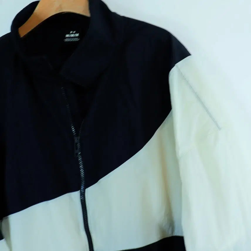 [BUNJANG] Under Armour Woven Windbreaker Jacket / 언더아머 UNDER ARMOUR 우븐 바람막이 M 오버핏 윈드브레이커