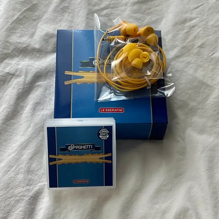 [BUNJANG] LE SSERAFIM Spaghetti Earphone Merchandise / 르세라핌 스파게티 이어폰 굿즈 양도