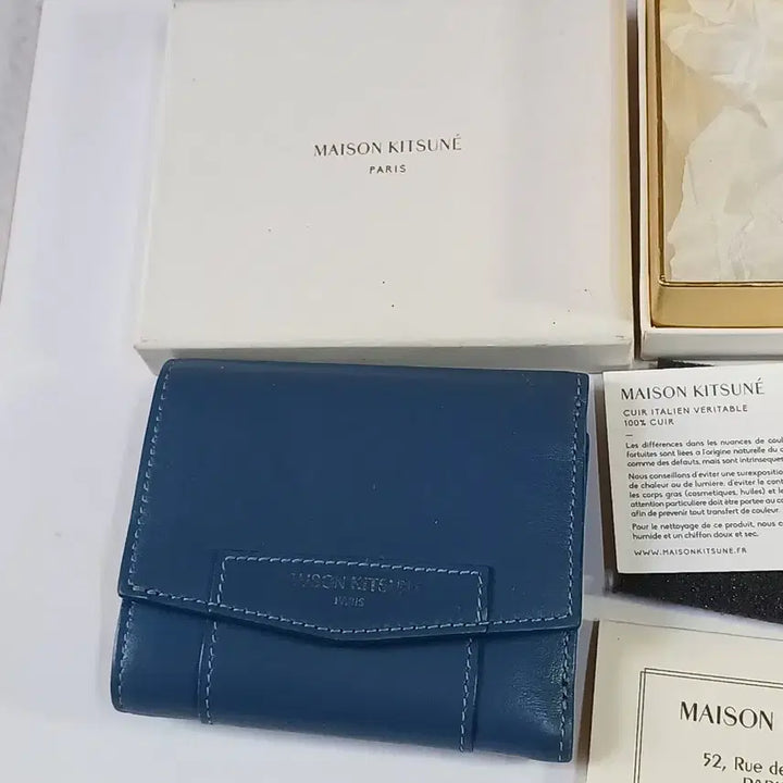 [BUNJANG] Maison Kitsuné Blue Leather Cardholder / (정품풀박스)메종키츠네 블루 레더 카드지갑