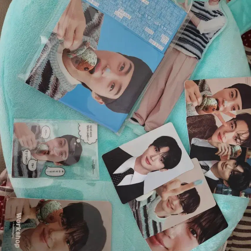 [BUNJANG] Byun Woo Seok Baskin Robbins Photocard Set (6 Types) Standee Bundle / 변우석 베스킨라빈스 포토카드 6종 이달의 맛 포카 등신대 일괄