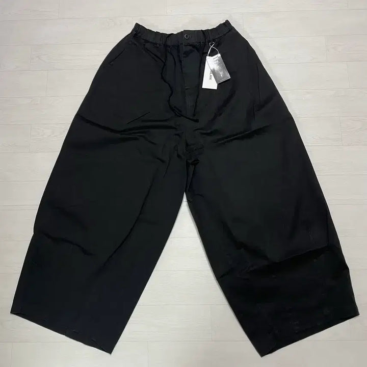 [BUNJANG] Angellun Washed Balloon Pants Black Size 2 / 앵글런 Washed 벌룬 팬츠 블랙 2사이즈