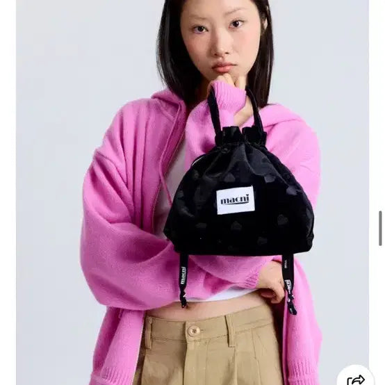 [BUNJANG] Markny Heart Velvet String Pouch Bag / 마크니 하트 벨벳 스트링 파우치백