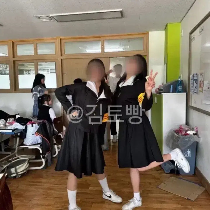 [BUNJANG] Vintage School Uniform Rental / (보증금x,18벌) 졸업사진 옛날교복 대여