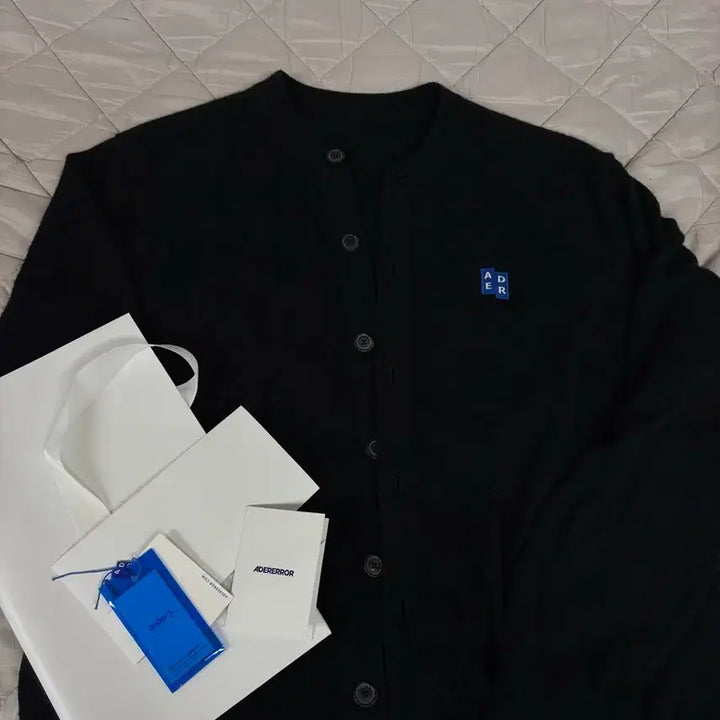 [SOLD OUT] 아더에러 가디건 블랙 xl사이즈 판매합니다