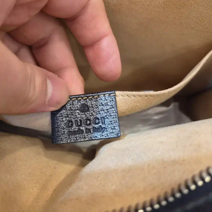 [BUNJANG] Gucci GG Supreme Clutch Bag / 구찌 GG 수프림 클러치 백