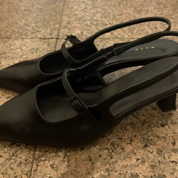 [BUNJANG] Buckle Strap Gling Heeled Shoes / 버클스트랩 글링백힐
