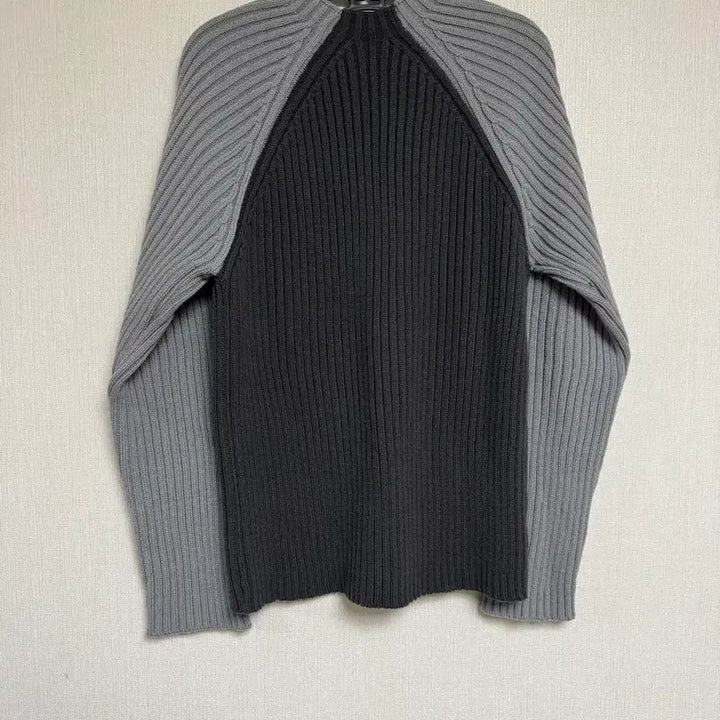 [BUNJANG] AKAM Zip-Up Knit Dark Grey / 아캄 집업니트 다크그레이 2