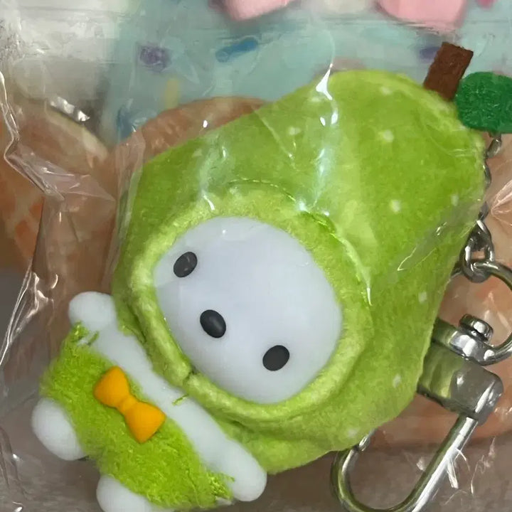 [BUNJANG] Sanrio Pochacco Chibi Chimo Fruit Charm Keychain (Sealed) / 포차코 치비토모 배 과일 키링