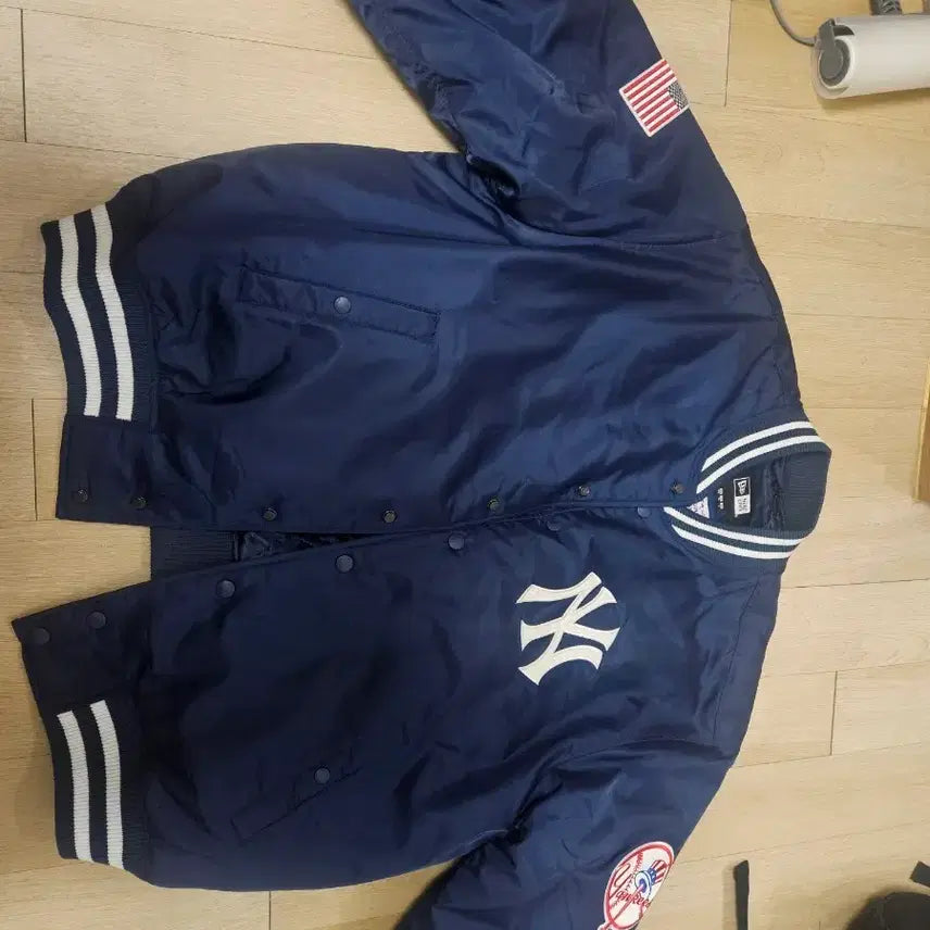 [BUNJANG] New Era MLB New York Yankees Navy Baseball Jacket / 뉴에라 MLB 뉴욕 양키스 네이비 야구 점퍼