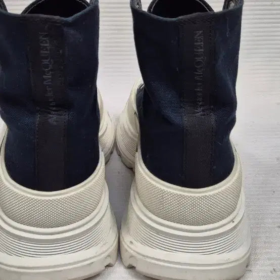 [BUNJANG] Alexander McQueen Tread Slick High-Top Sneakers Size 40D (260) / 알렉산더 맥퀸 트레드 슬릭 하이탑 스니커즈 40D사이즈 260