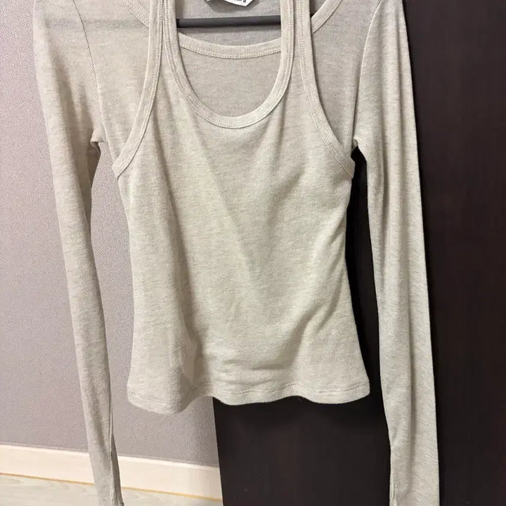 [BUNJANG] MIXXO Halterneck Layered Long Sleeve T-Shirt / 미쏘 홀터넥 레이어드 긴팔 티셔츠 M