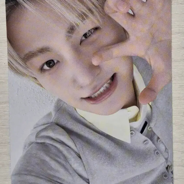 [BUNJANG] TWS Mini 5th Album No Tragedy Compact Hush Jihoon Photocard / 투어스 미니 5집 No Tragedy 컴팩트 Hush 지훈 포카