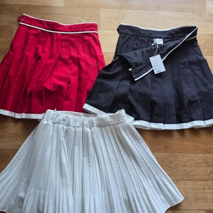 [BUNJANG] Tennis Skirt (Red/Black/White) / 테니스 스커트 (레드/블랙/화이트)