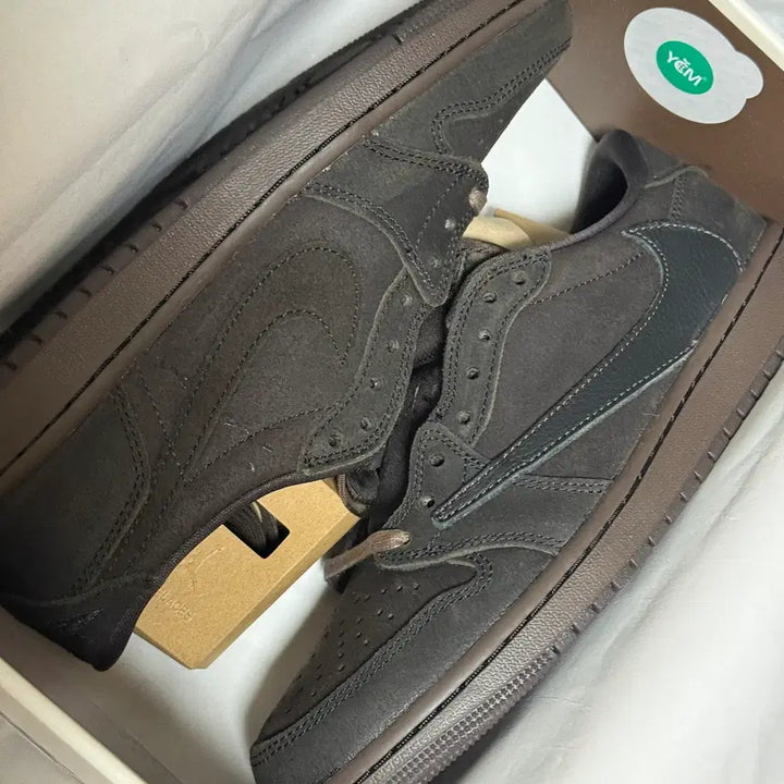 [BUNJANG] Nike x Travis Scott Jordan 1 Low Velvet Brown Dark Mocha / [265] 나이키 x 트래비스스캇 조던1 로우 벨벳브라운 다크모카