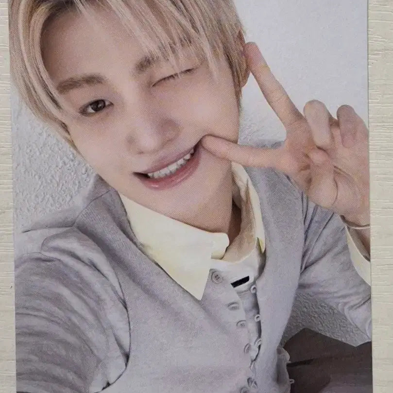 [BUNJANG] TWS 5th Mini Album No Tragedy Compact Hush Jihoon Photocard / 투어스 미니 5집 No Tragedy 컴팩트 Hush 지훈 포카