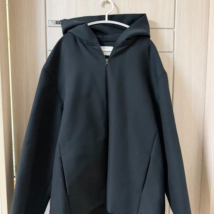 [BUNJANG] Amomento 25ss Hoodie Zip-up M / 아모멘토 25ss 후드집업 m