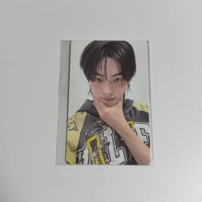 [SOLD OUT] 투어스 도훈 위버스샵 럭키드로우 포카