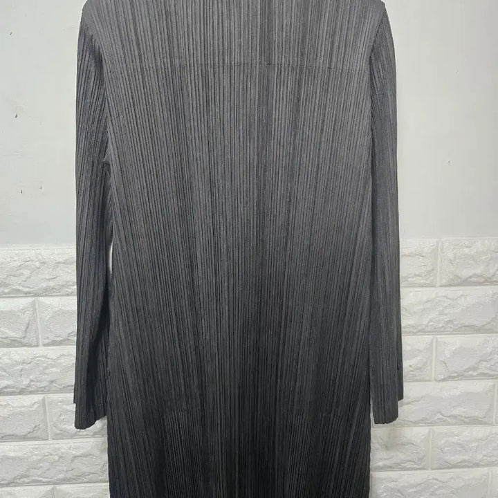 [BUNJANG] Pleats Please Long Cardigan Khaki / 플리츠플리즈 롱가디건