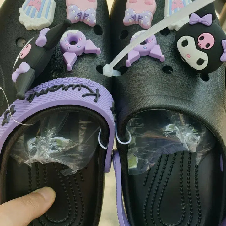 [BUNJANG] Kuromi Jibbitz Crocs (230mm) / 230 산리오 쿠로미 지비츠 크록스