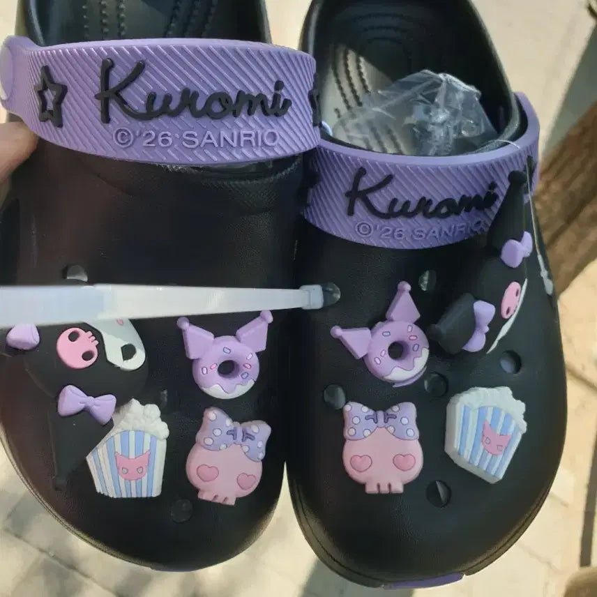 [BUNJANG] Kuromi Jibbitz Crocs (230mm) / 230 산리오 쿠로미 지비츠 크록스