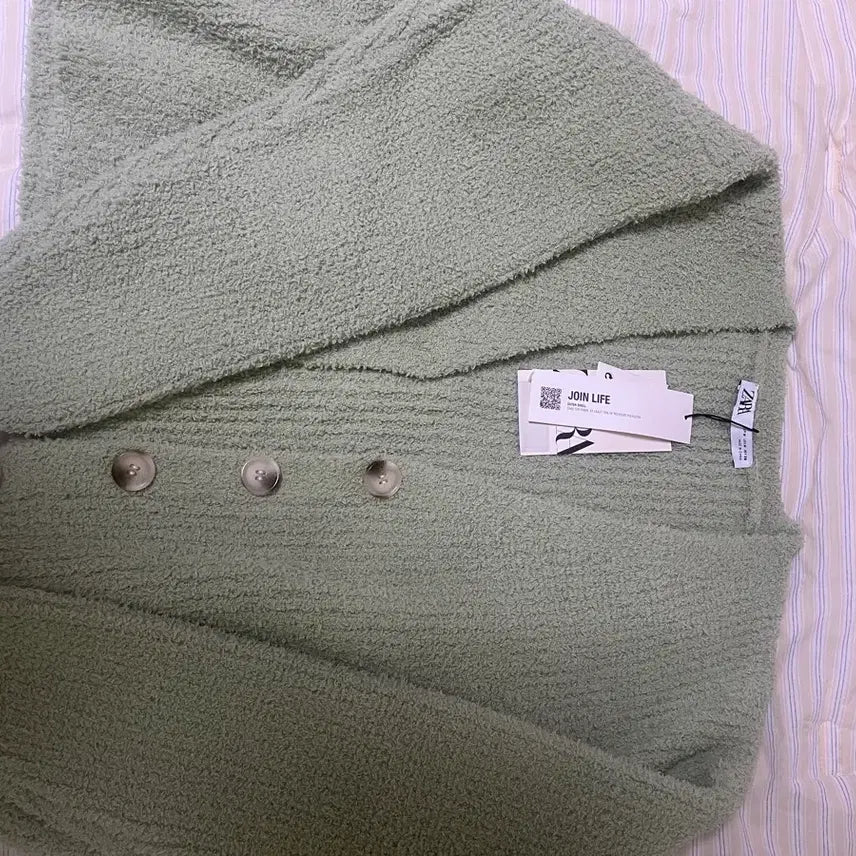 [BUNJANG] Zara Green Boucle Cardigan / 자라 연두색 부클레 가디건